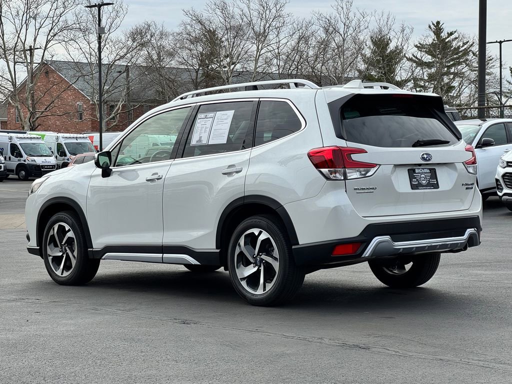 Used 2023 Subaru Forester Touring image 5
