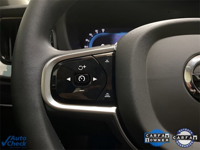 Used 2025 Volvo XC60 B5 Plus image 30
