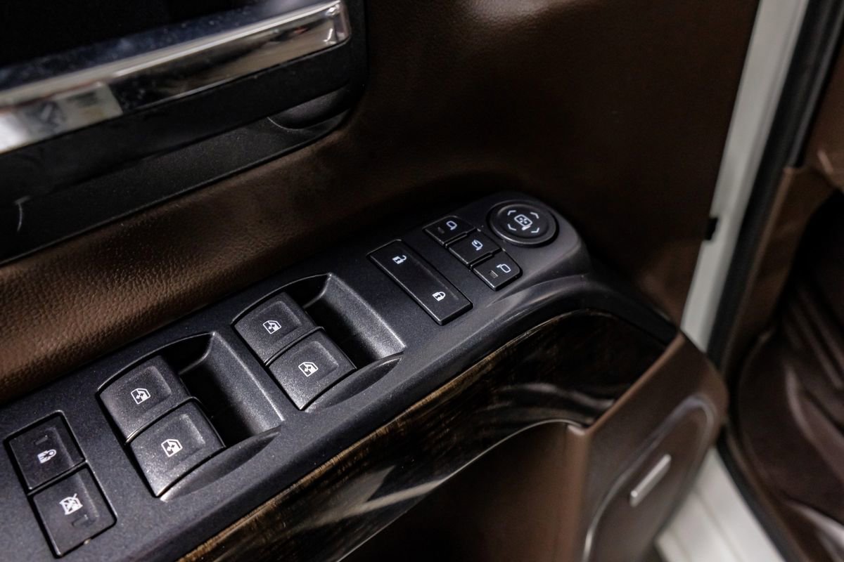 Used 2015 GMC Sierra 3500 Denali w/ Duramax Plus Package image 33