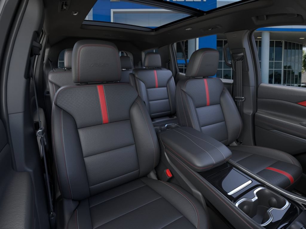 New 2026 Chevrolet Traverse RS w/ LPO, Floor Liner Package FWD image 16