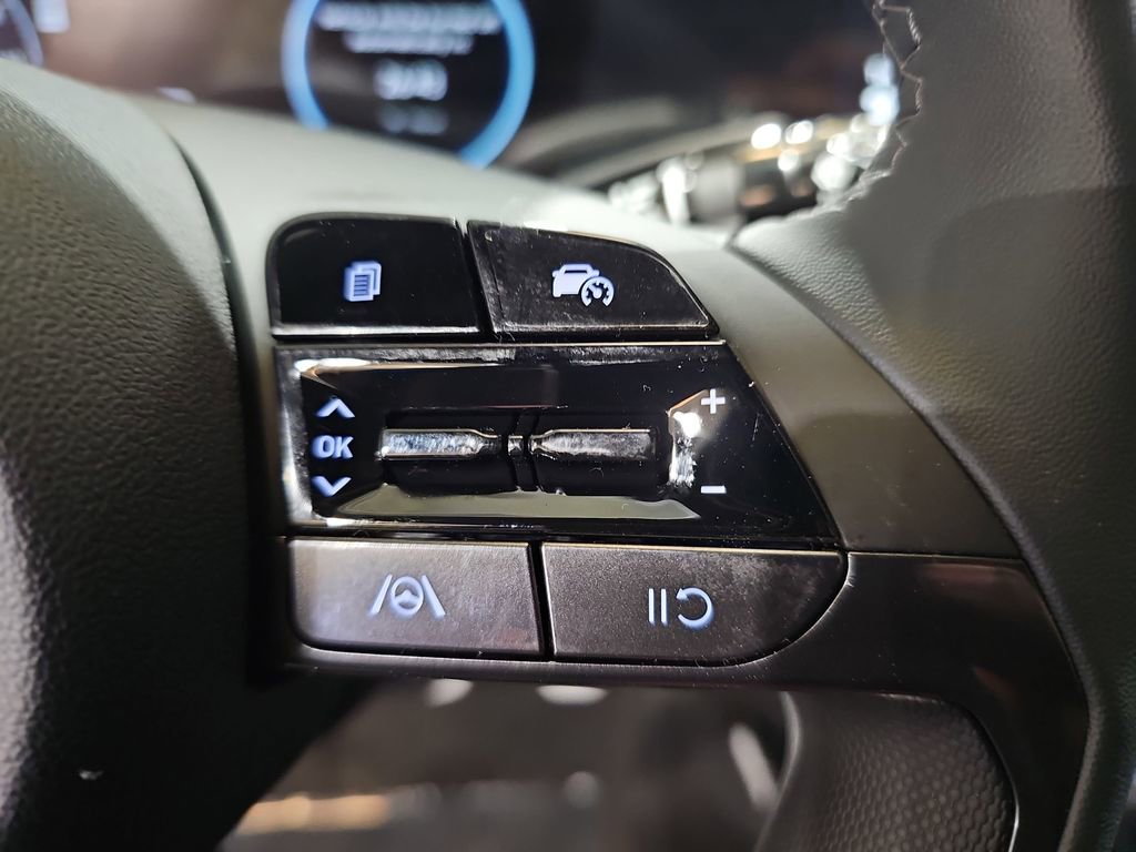 New 2026 Hyundai Elantra Sport image 17