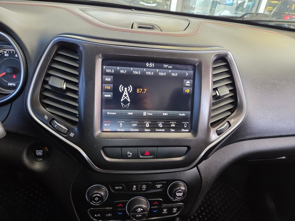 Used 2019 Jeep Cherokee Trailhawk w/ Comfort & Convenience Group image 41