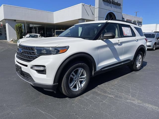 Used 2022 Ford Explorer XLT w/ Equipment Group 202A AWD/4WD image 36