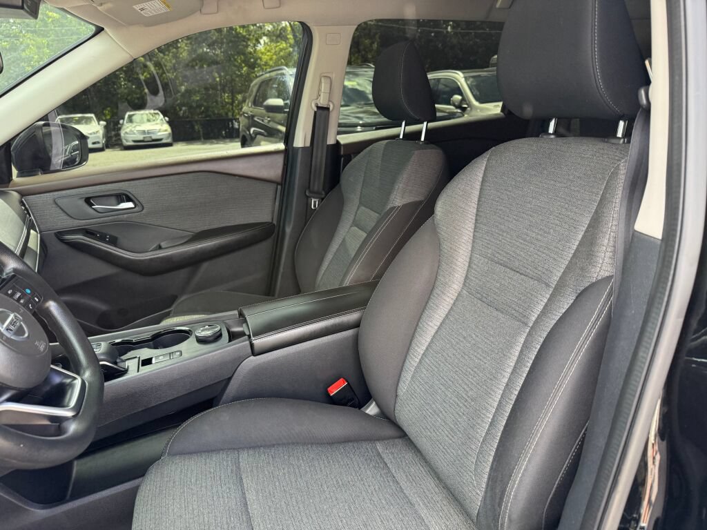 Used 2021 Nissan Rogue SV AWD/4WD image 10