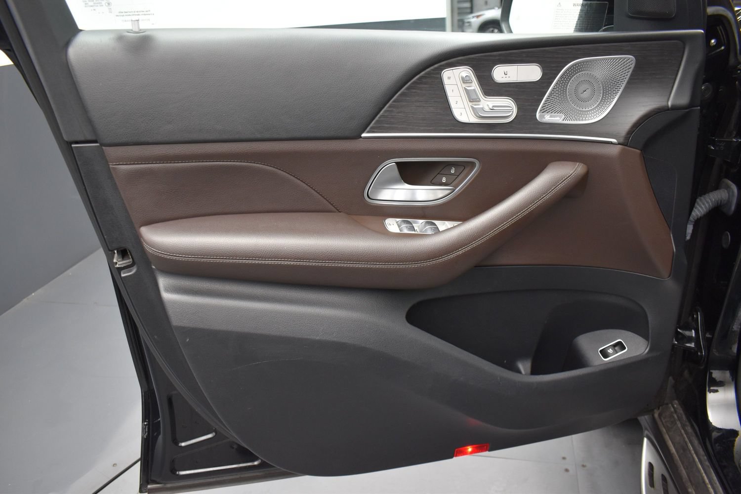 Used 2021 Mercedes-Benz GLE 350 4MATIC image 5