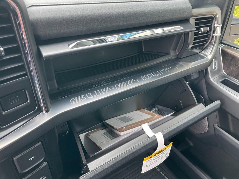 New 2026 Ford F250 Lariat w/ Black Appearance Package image 62