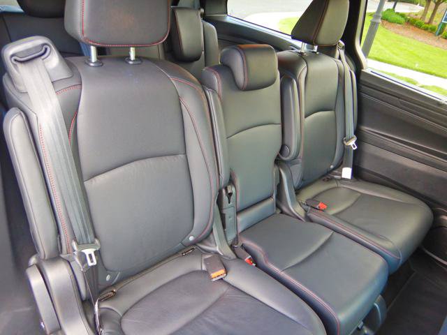 Used 2025 Honda Odyssey Sport-L image 18