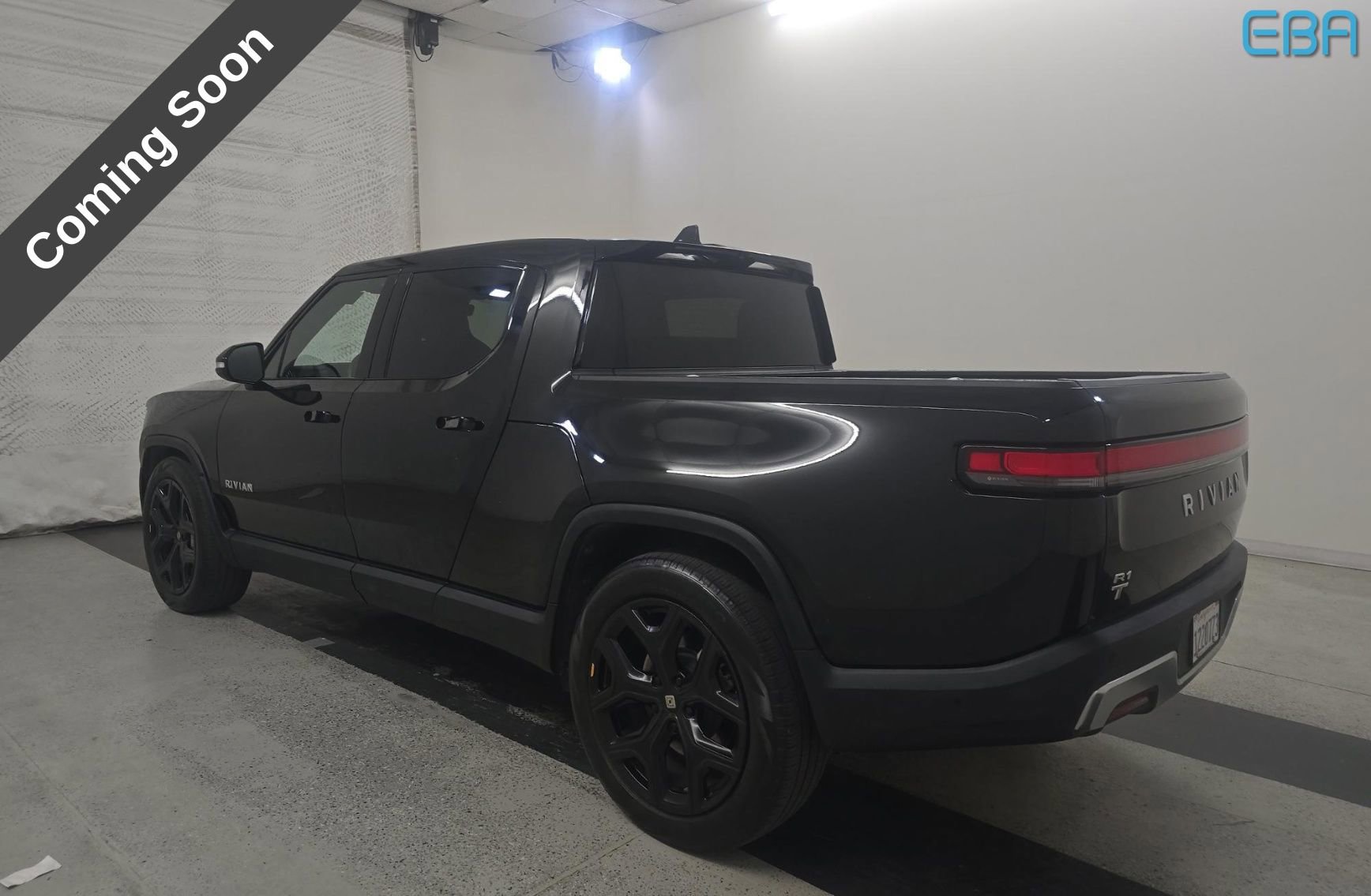 Used 2024 Rivian R1T Adventure image 4