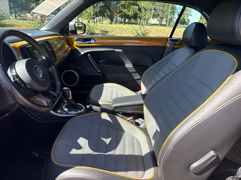 Used 2017 Volkswagen Beetle 1.8T Dune FWD image 9