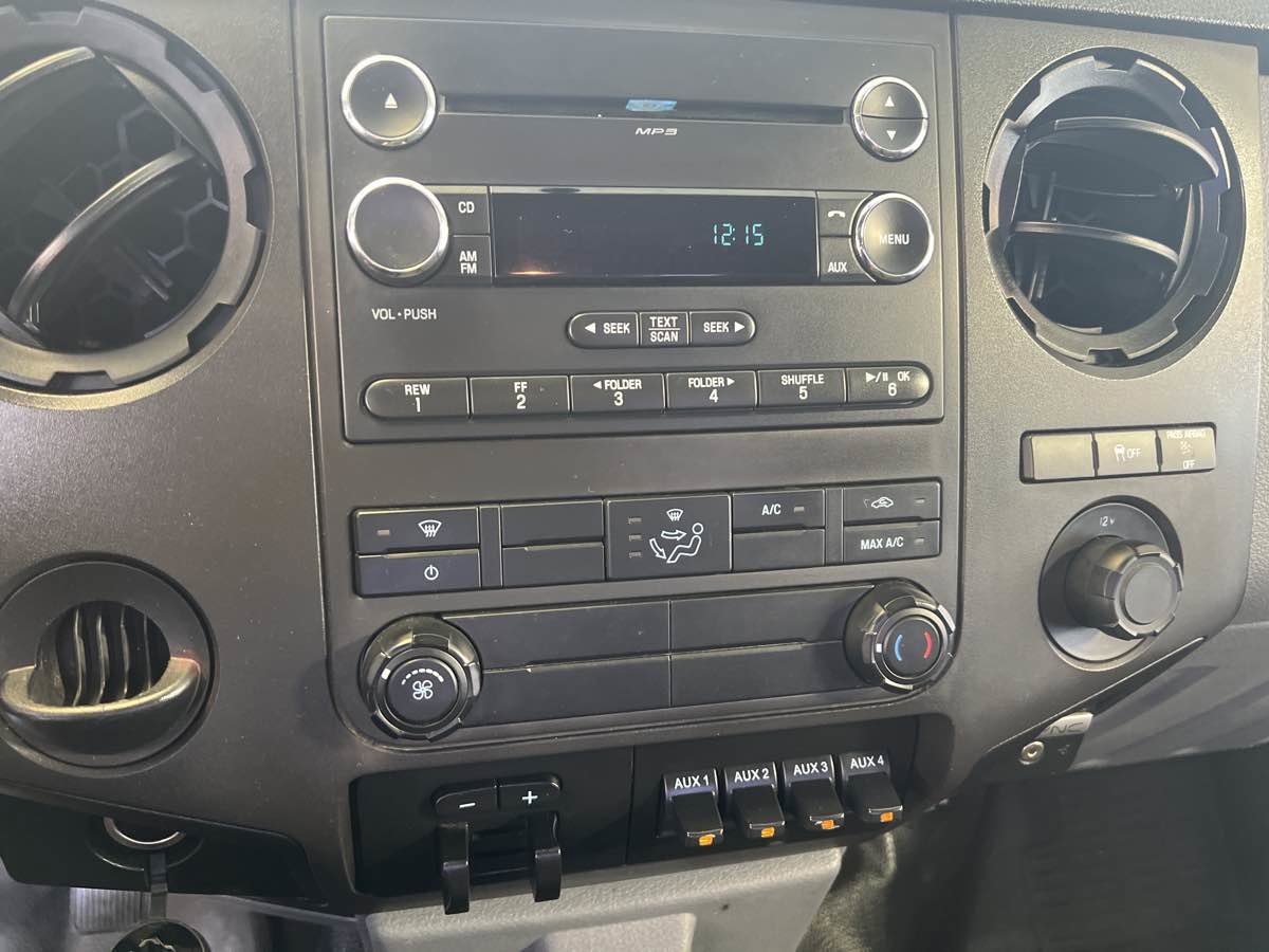 Used 2016 Ford F250 XL w/ XL Appearance Package RWD image 18