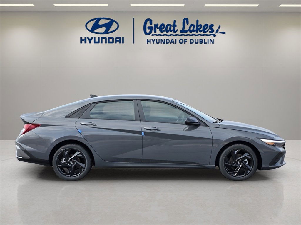 New 2026 Hyundai Elantra Sport image 6