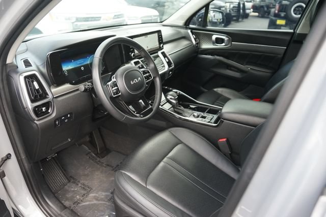 Used 2023 Kia Sorento SX FWD image 8
