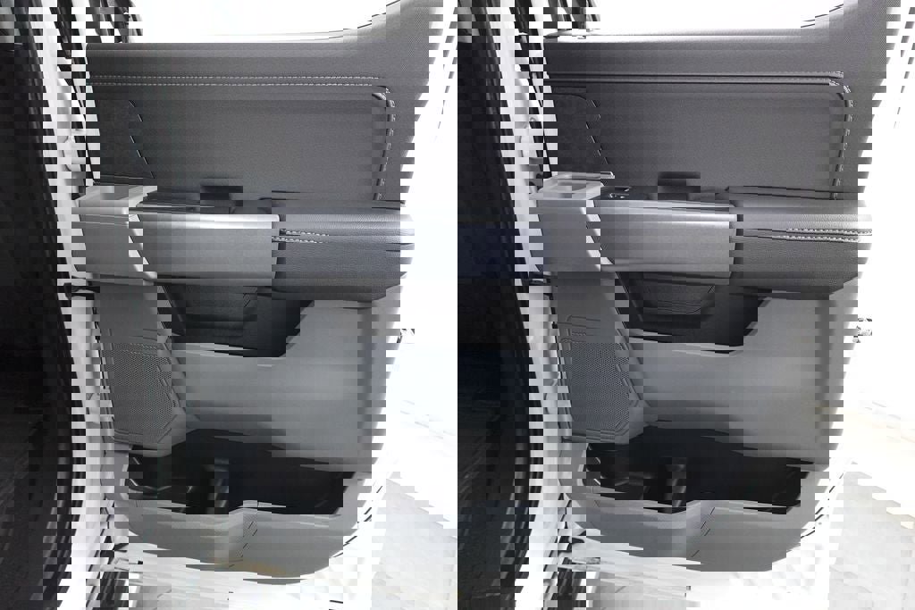 Used 2024 Ford F150 XLT w/ Equipment Group 302A MID image 17