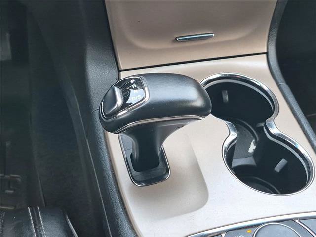 Used 2015 Jeep Grand Cherokee Overland AWD/4WD image 12
