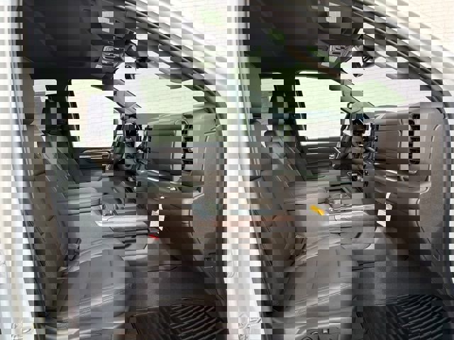 New 2026 Chevrolet Silverado 3500 LTZ w/ LTZ Convenience Package image 17