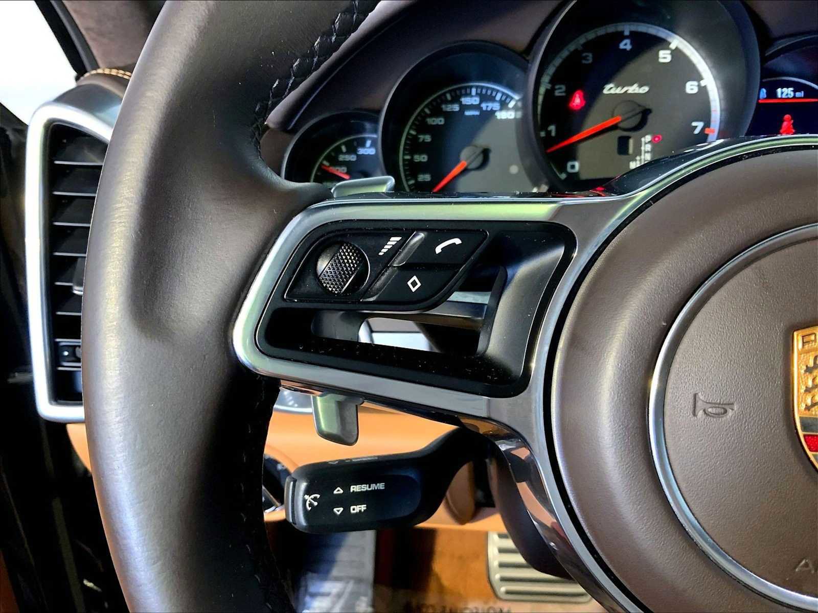 Used 2015 Porsche Cayenne Turbo AWD/4WD image 27