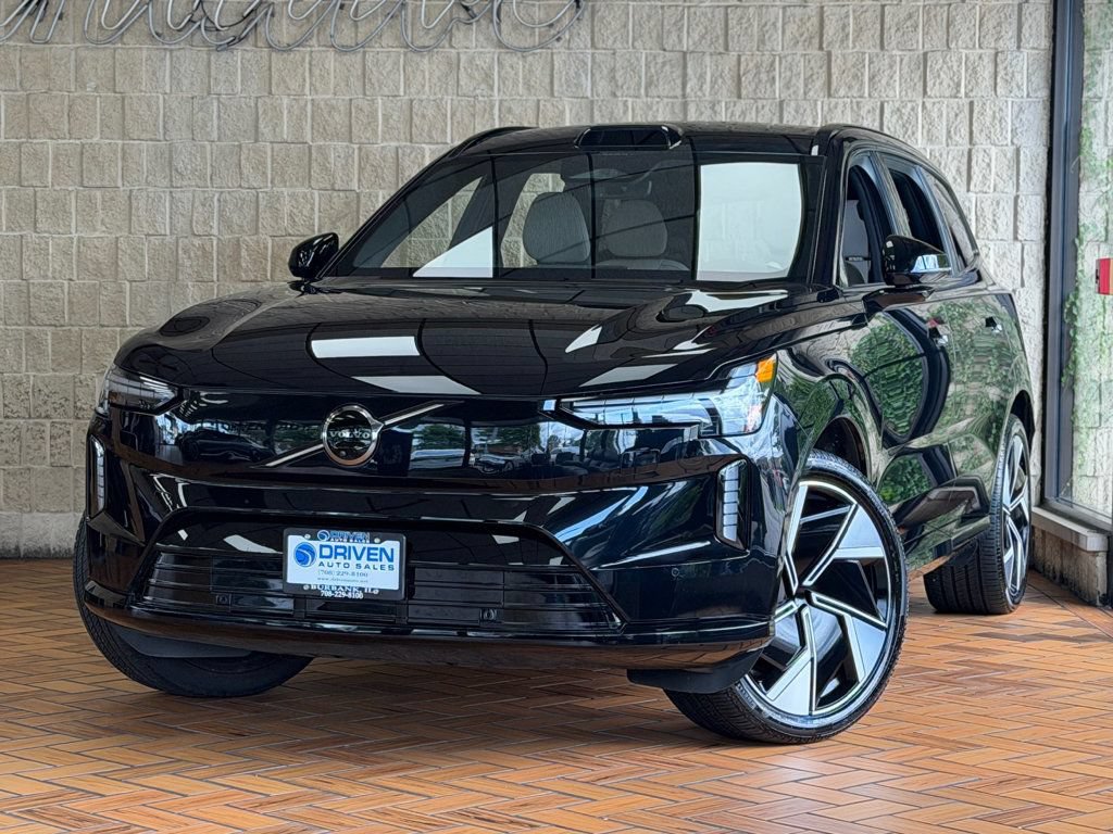 Used 2025 Volvo EX90 Plus AWD/4WD image 2