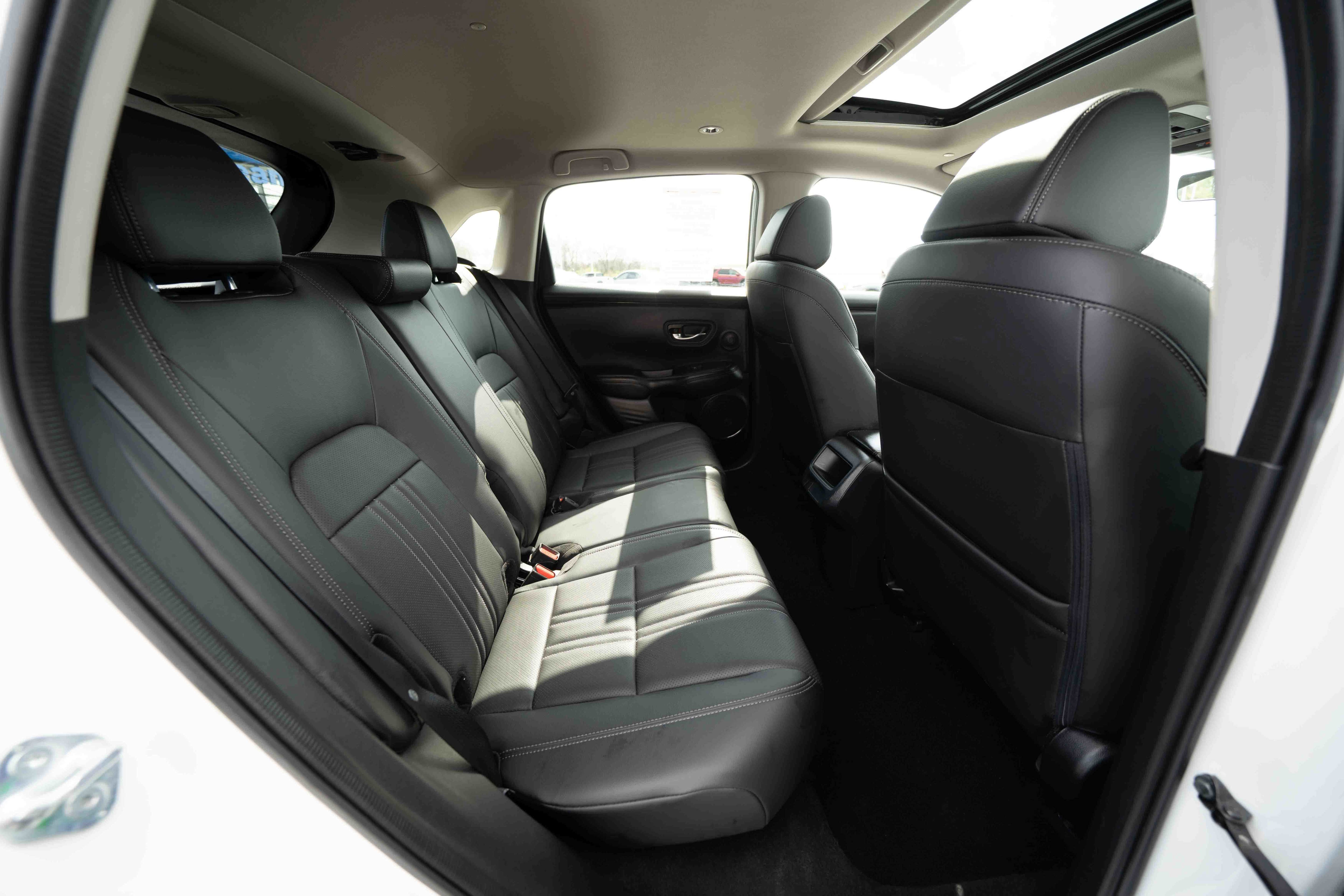 Used 2024 Honda HR-V EX-L image 25