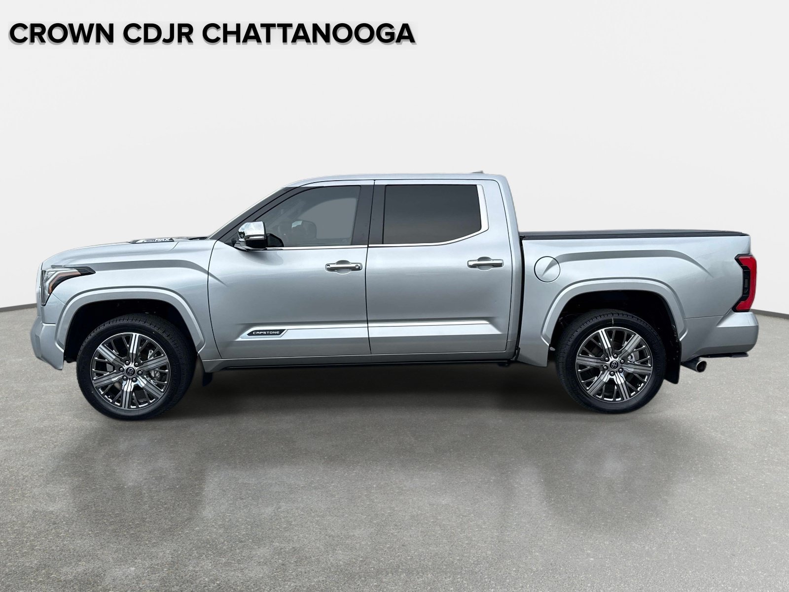 Used 2024 Toyota Tundra Capstone AWD/4WD image 8