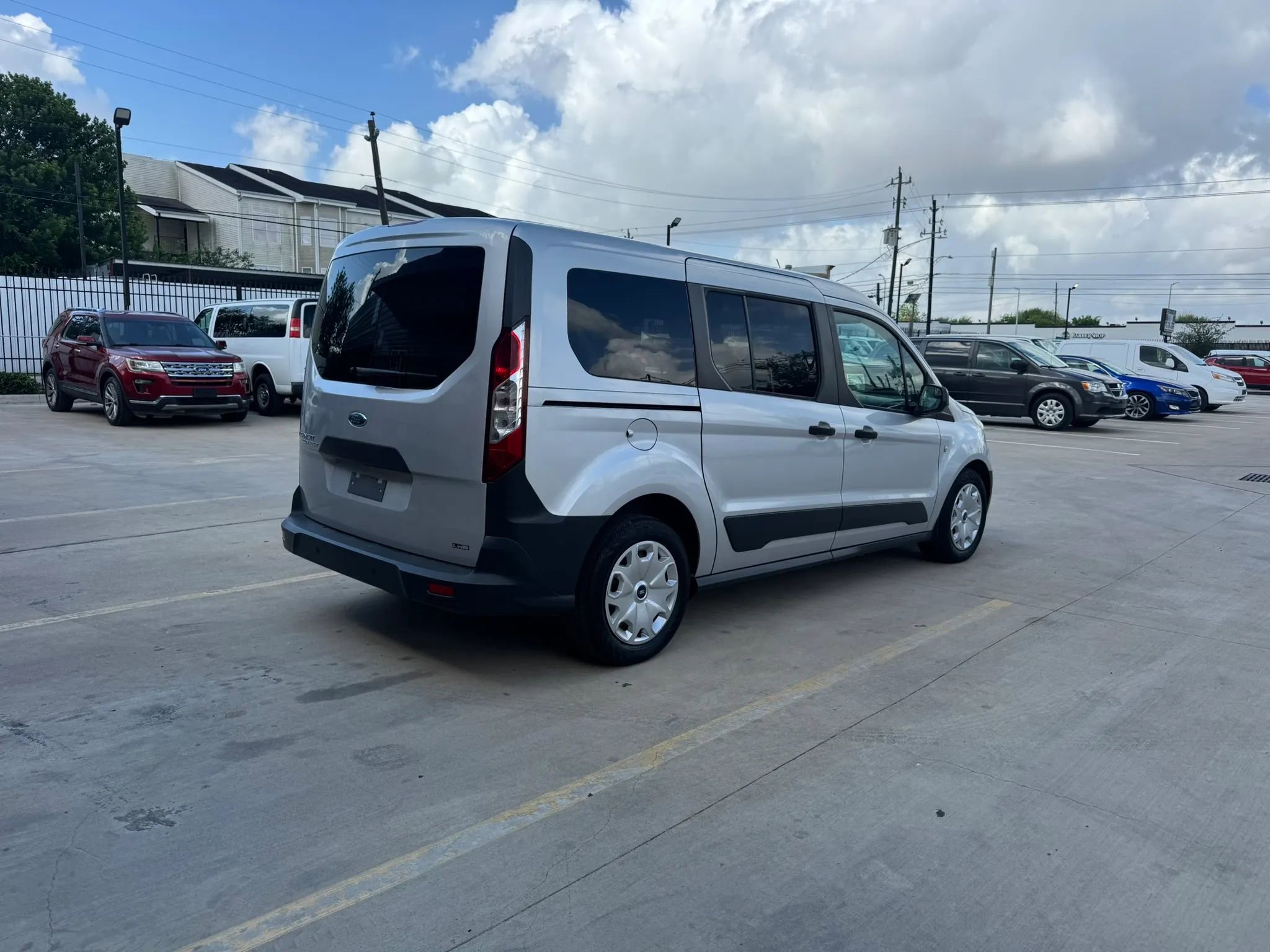 Used 2017 Ford Transit Connect XL FWD image 11