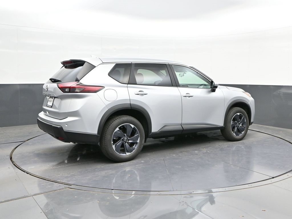 Used 2025 Nissan Rogue SV image 15
