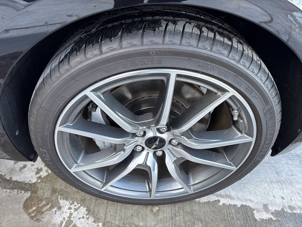 Used 2025 Genesis G70 2.5T image 22