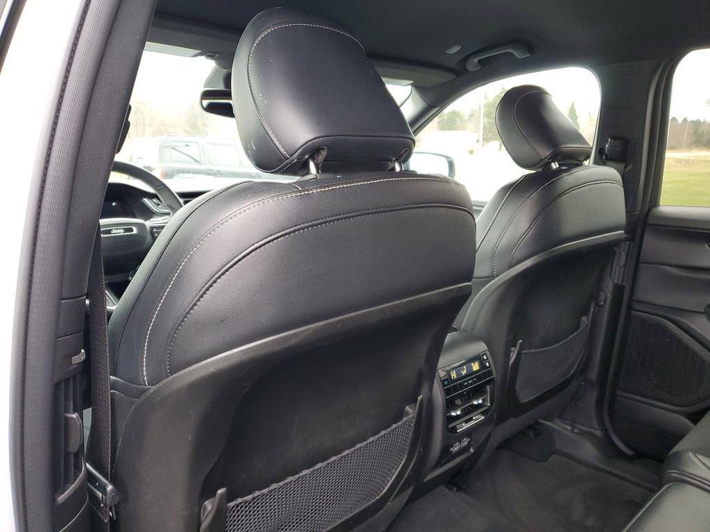 Used 2024 Jeep Grand Cherokee L Laredo AWD/4WD image 30