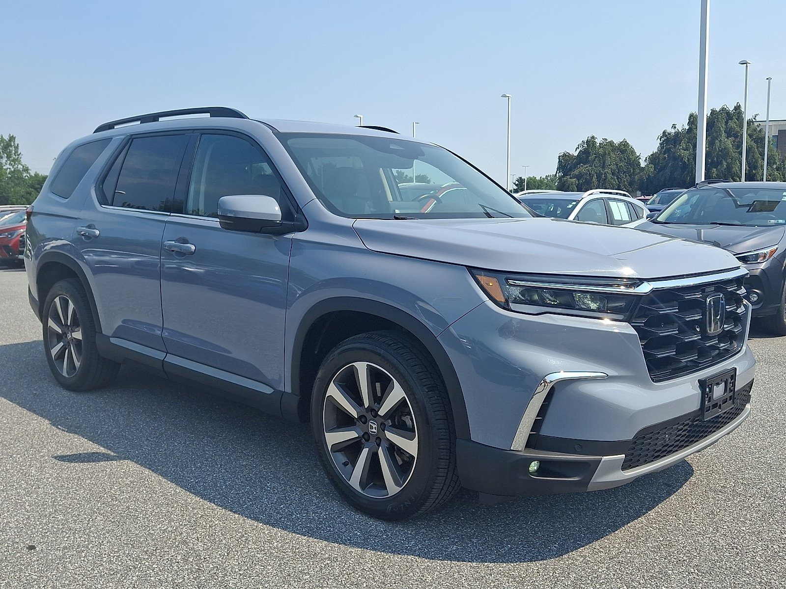 Used 2023 Honda Pilot Touring image 3