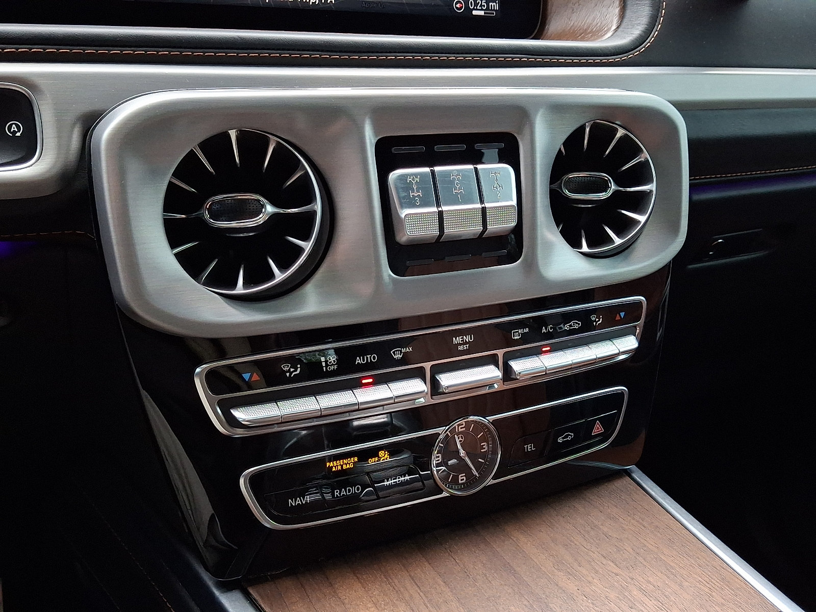 Certified 2022 Mercedes-Benz G 550 image 17