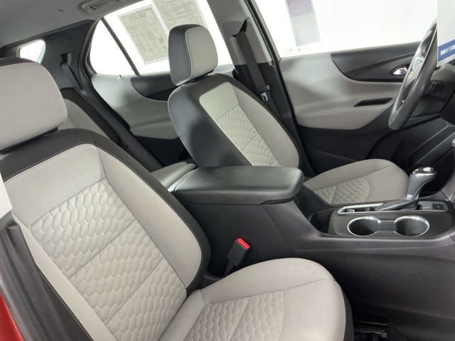 Used 2020 Chevrolet Equinox LS image 11