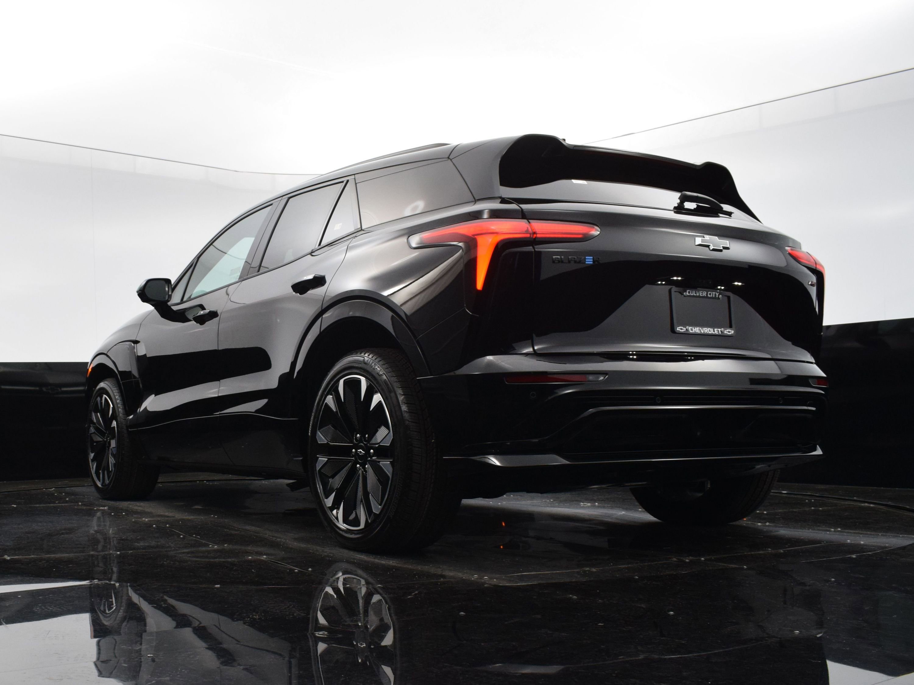 New 2025 Chevrolet Blazer EV RS image 20