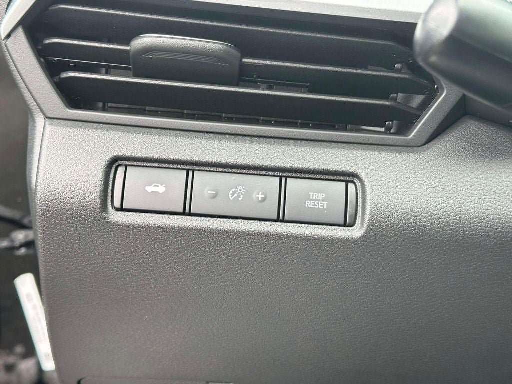 Used 2025 Nissan Altima 2.5 S FWD image 18