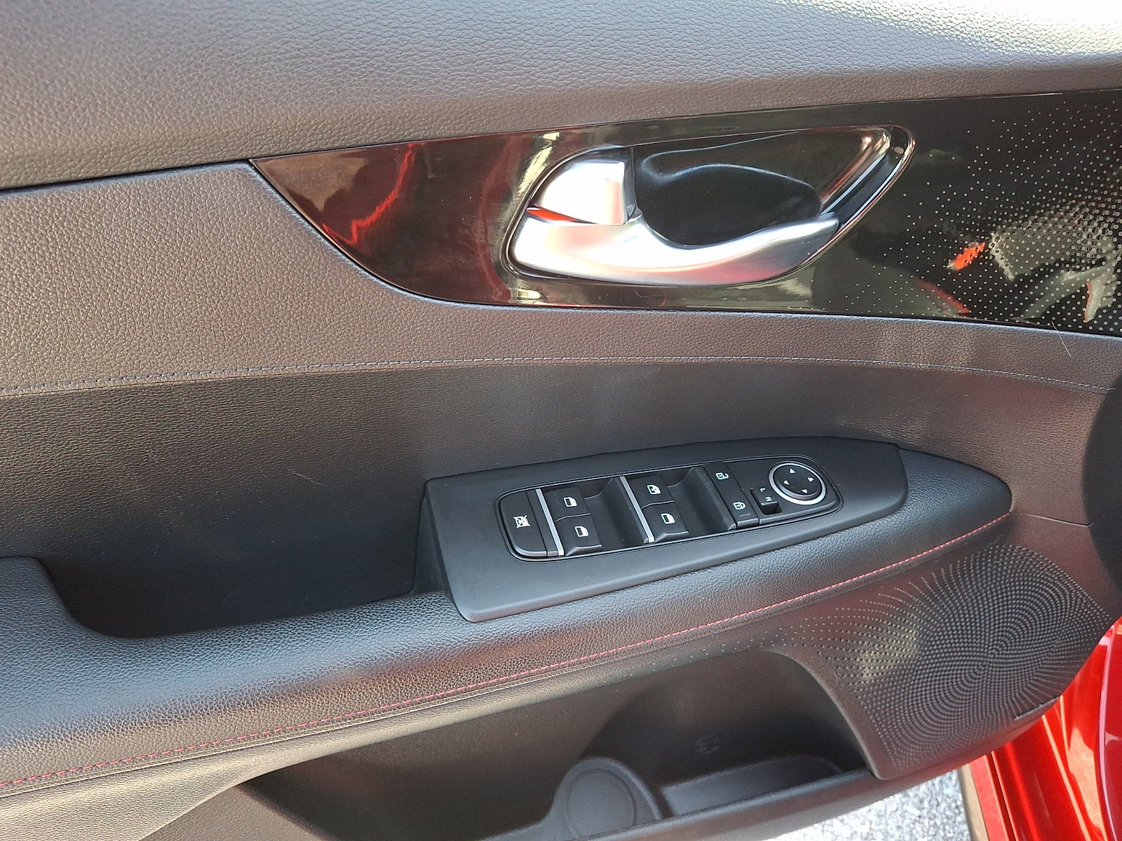 Certified 2023 Kia Forte GT w/ GT2 Package FWD image 12