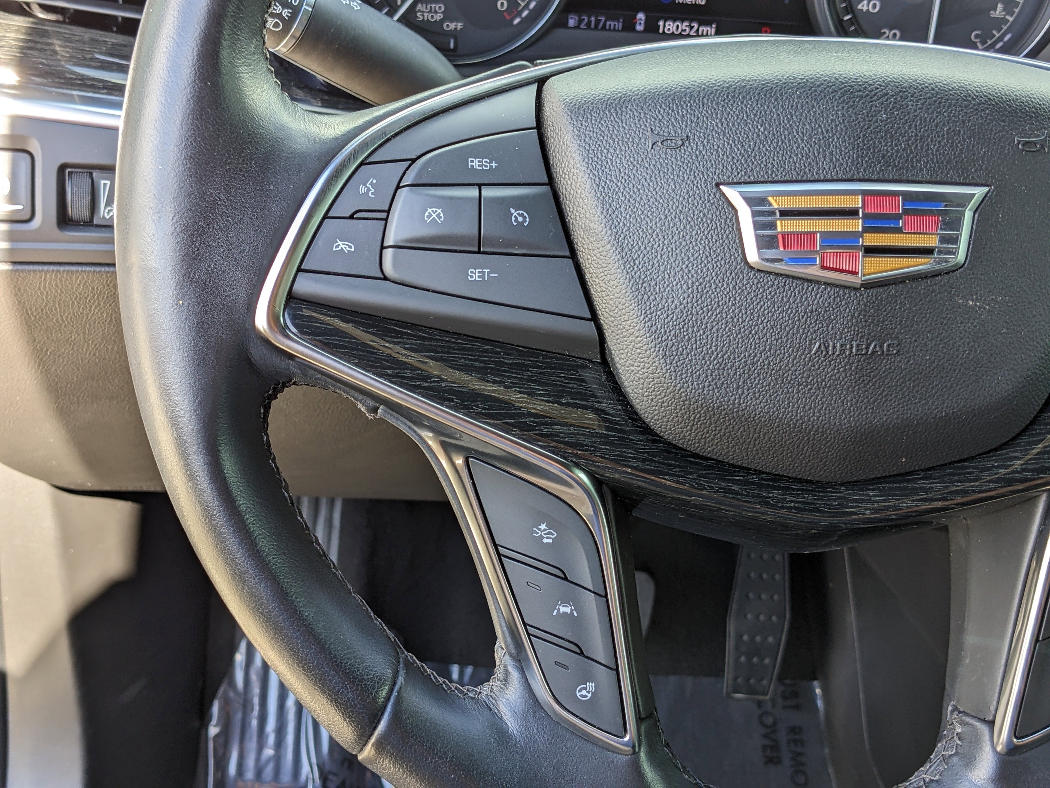 Certified 2022 Cadillac XT5 Premium Luxury w/ Technology Package image 30