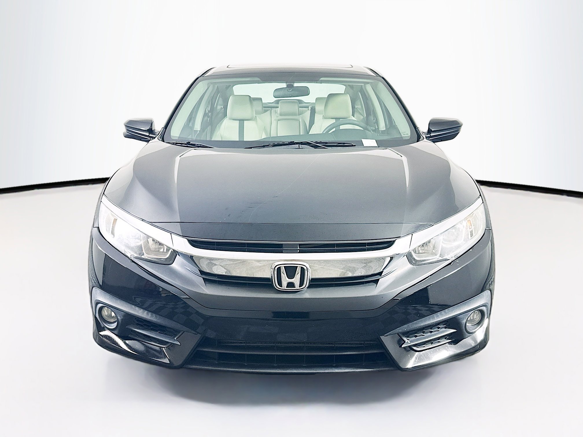 Used 2017 Honda Civic EX-T image 2