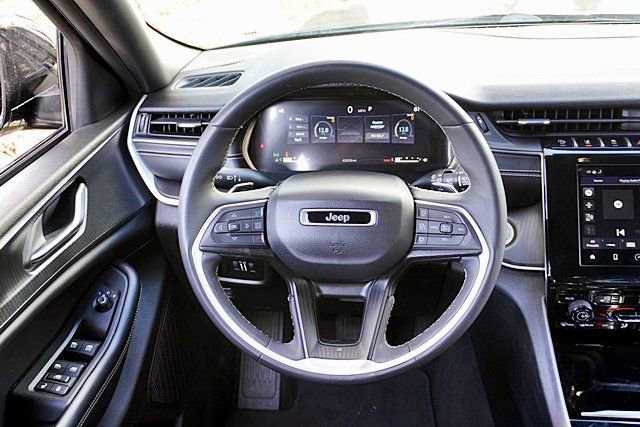 Certified 2023 Jeep Grand Cherokee L Laredo image 19