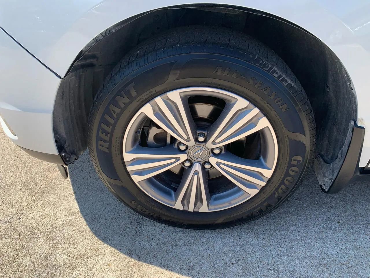 Used 2019 Acura MDX FWD image 24