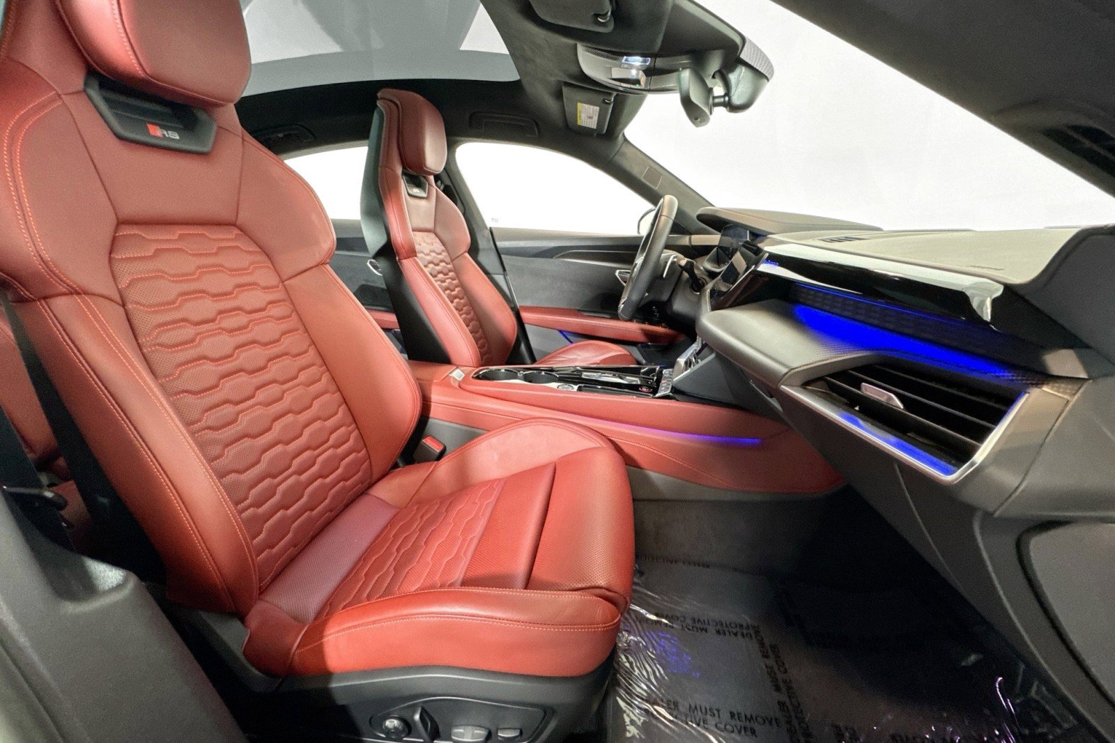 Used 2023 Audi RS e-tron GT w/ Carbon Performance Package image 25