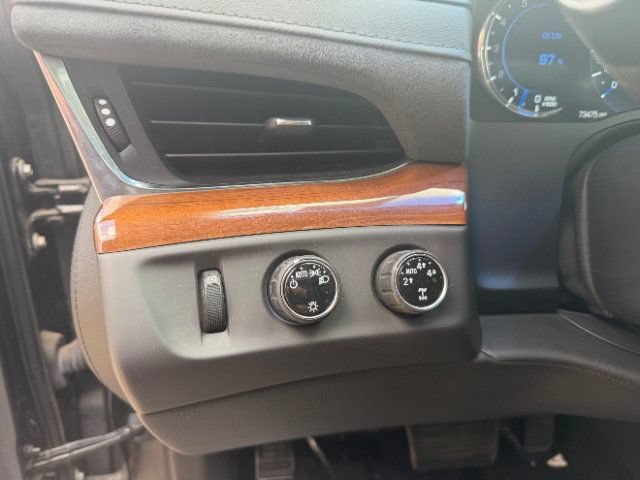 Used 2016 Cadillac Escalade Luxury AWD/4WD image 26