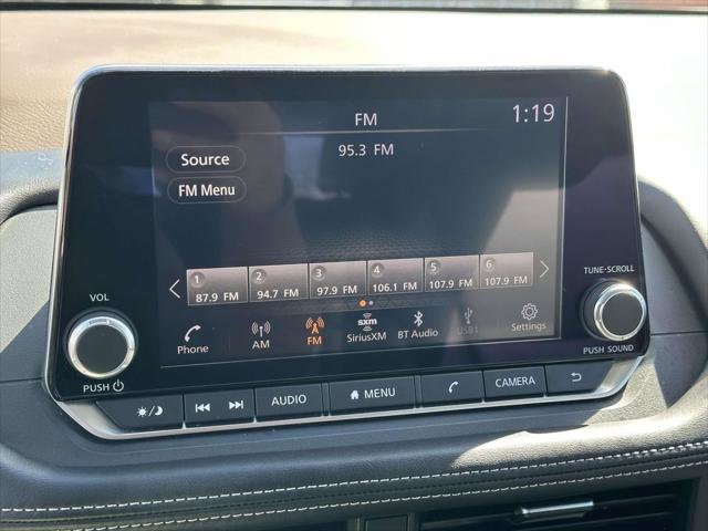 Used 2023 Nissan Rogue SV w/ SV Premium B Package image 24