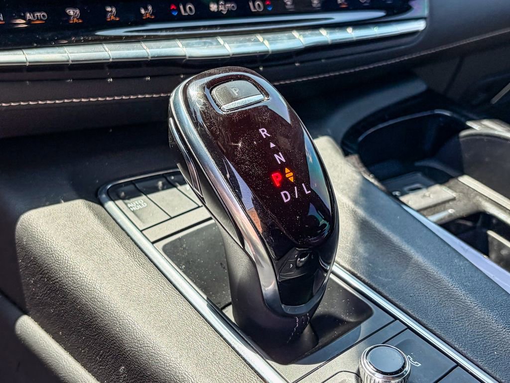 Certified 2022 Cadillac Escalade Sport AWD/4WD image 10