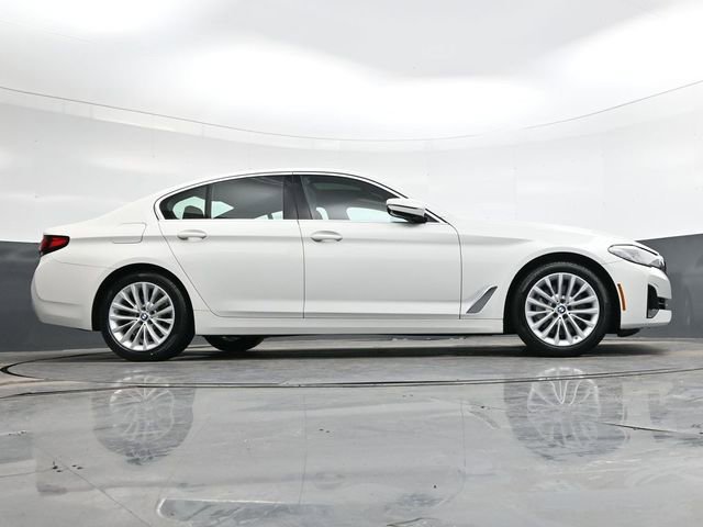 Used 2023 BMW 530i w/ Convenience Package image 32