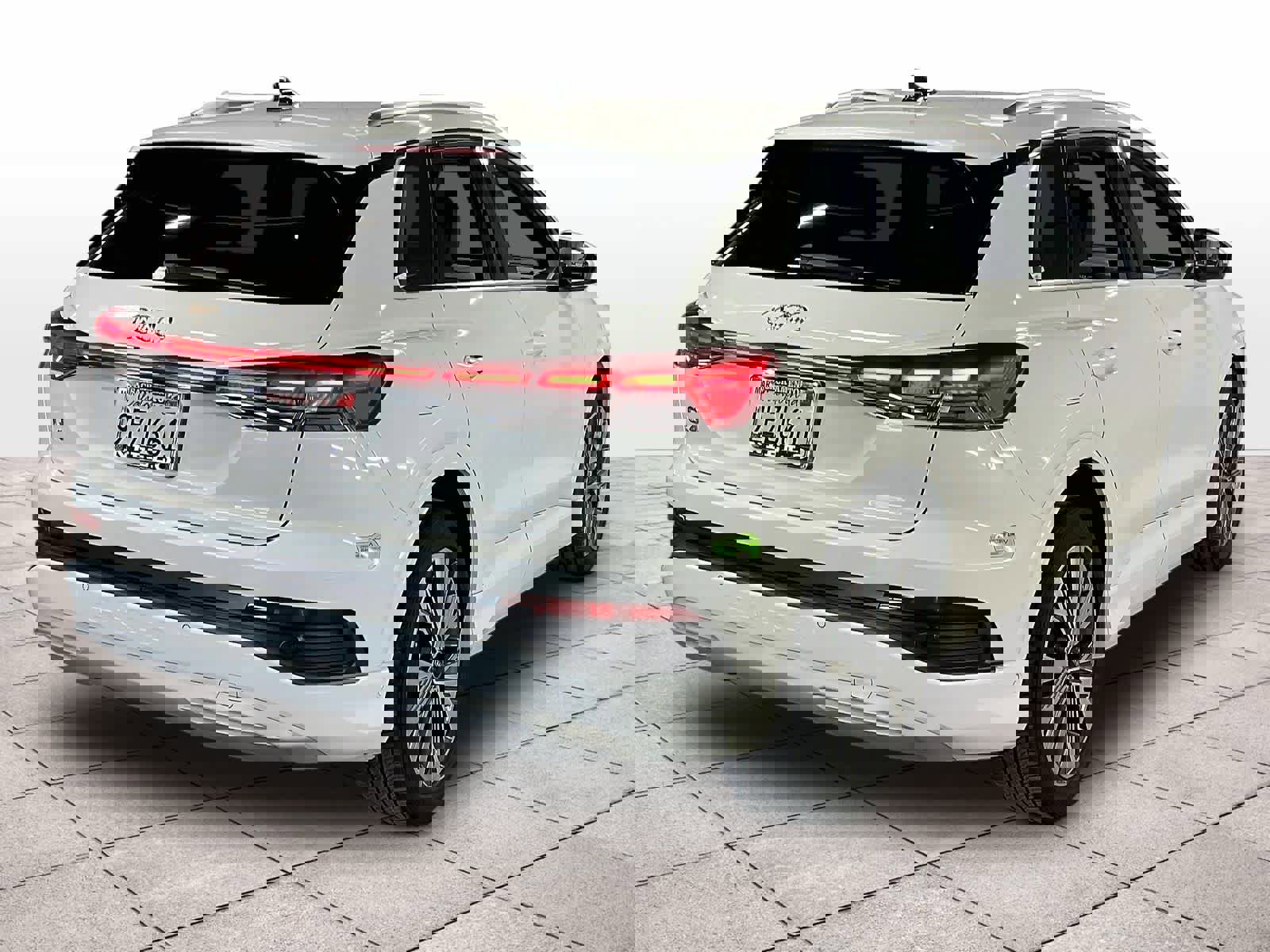 Used 2023 Audi Q4 e-tron Premium Plus w/ Premium Plus image 14