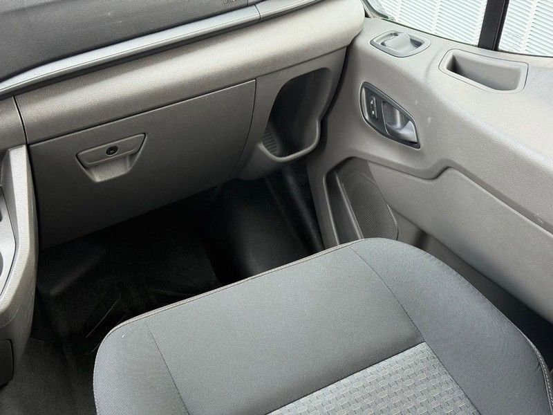 Certified 2020 Ford Transit 150 XL image 15