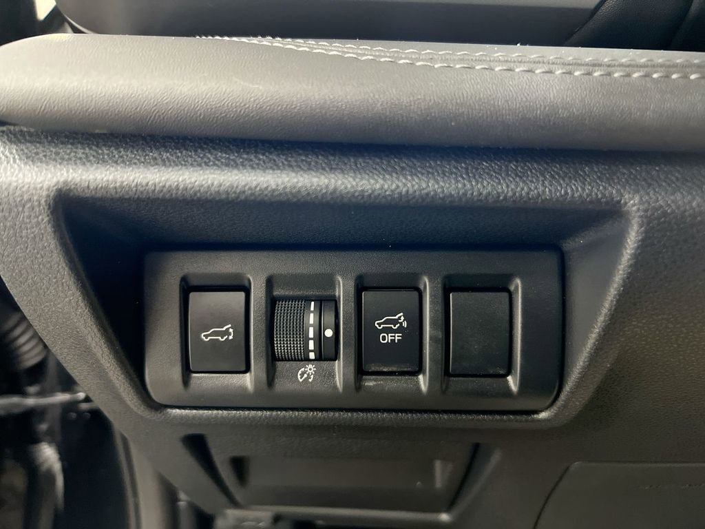 Used 2024 Subaru Outback Limited AWD/4WD image 18