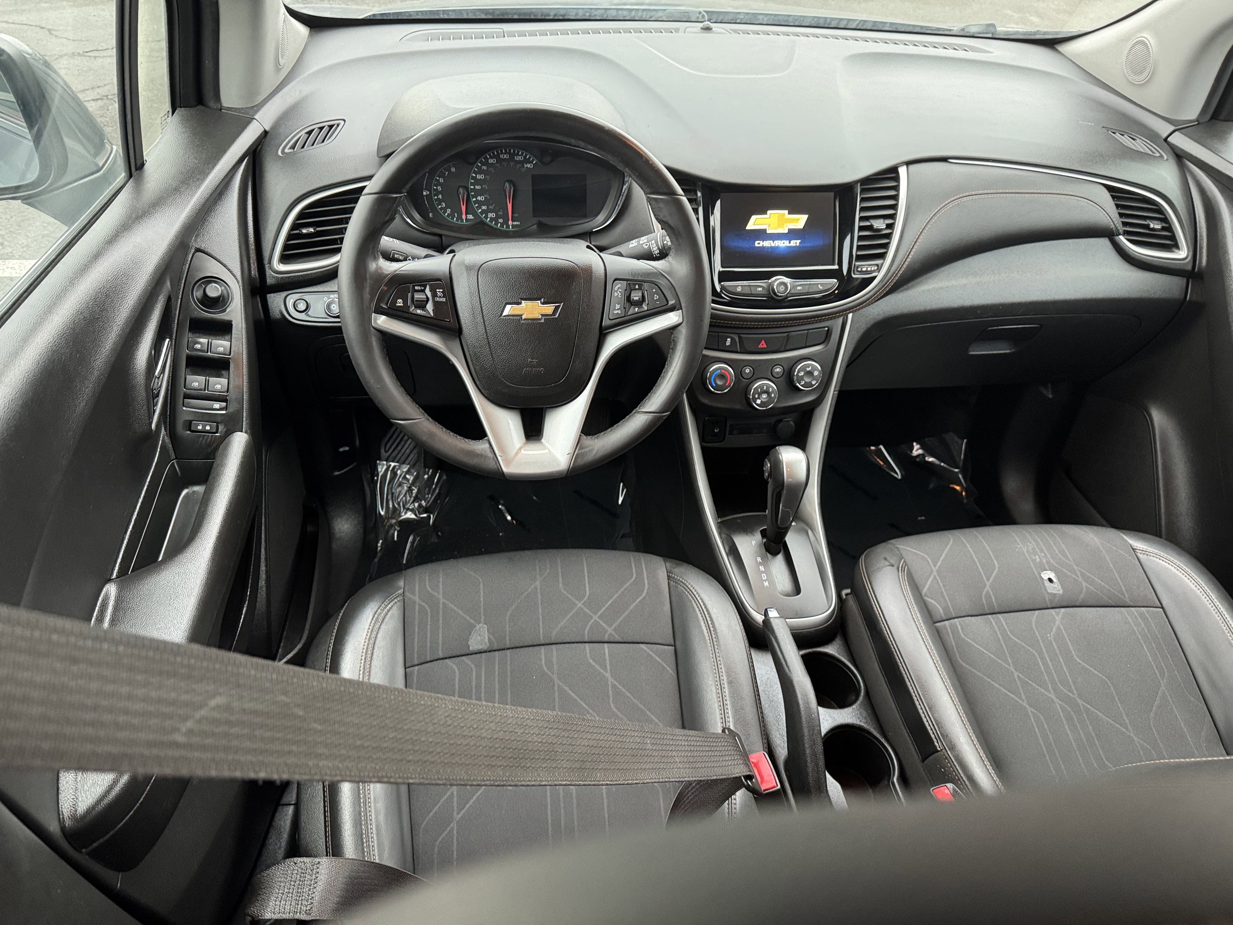 Used 2019 Chevrolet Trax LT w/ LT Convenience Package image 25