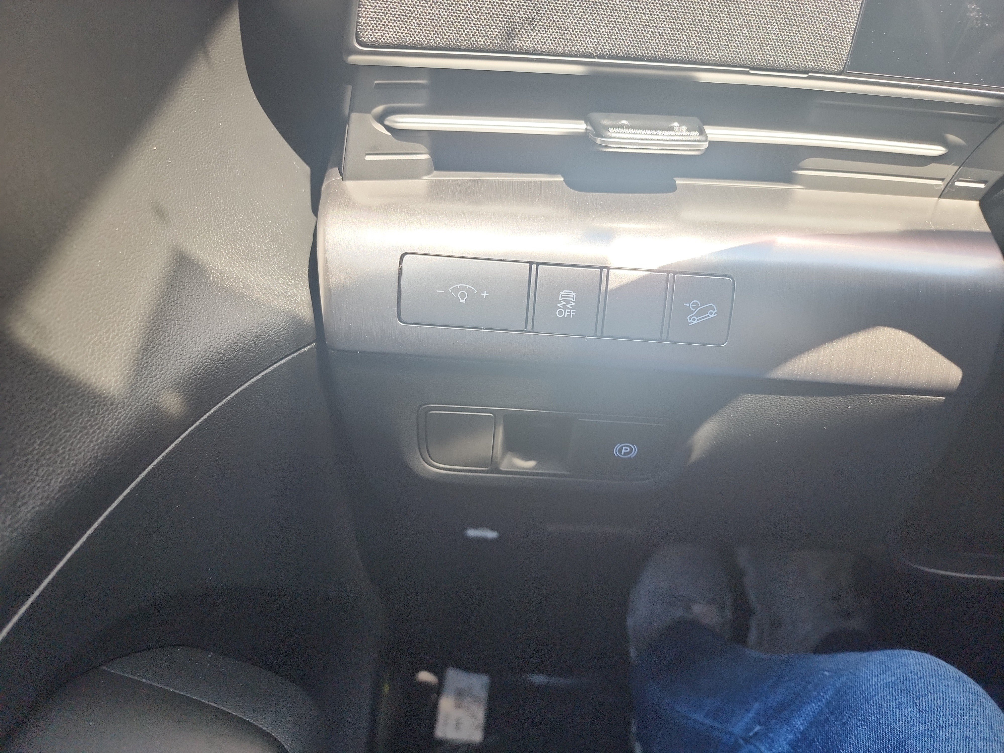 New 2027 Hyundai Kona SE FWD image 27