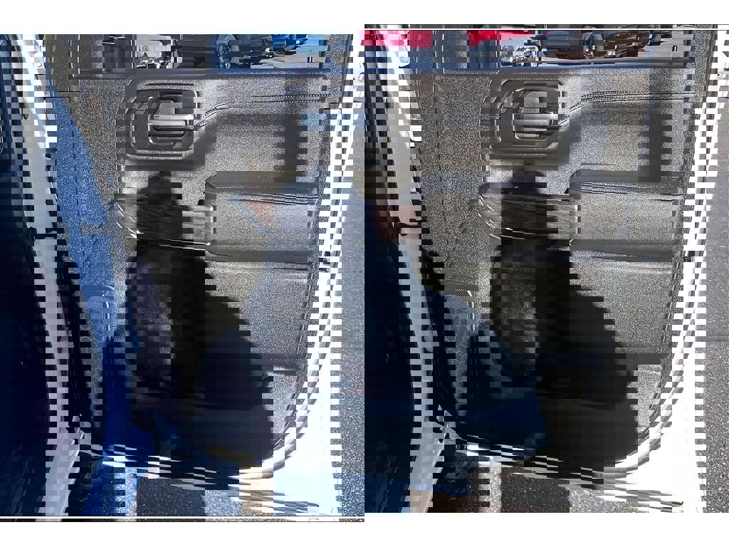 Used 2022 Chevrolet Silverado 3500 LTZ image 25