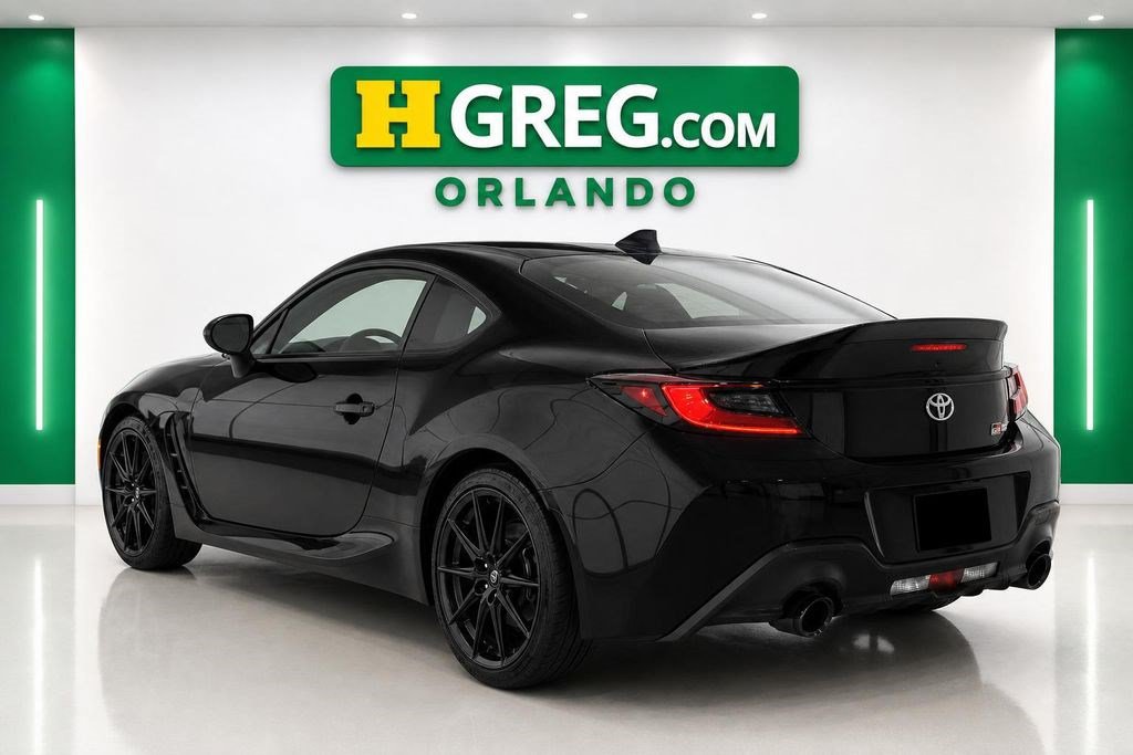 Used 2024 Toyota GR86 Premium RWD image 2