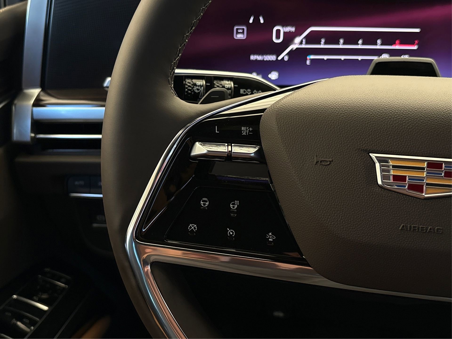 New 2026 Cadillac Escalade ESV Luxury image 28